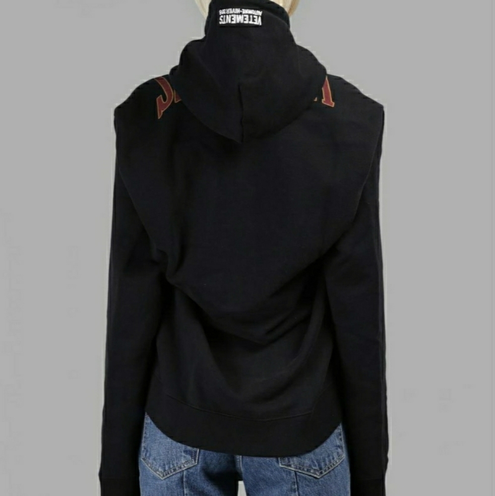 Vetements Misplaced Logo Hoodie - Picture 2 of 8